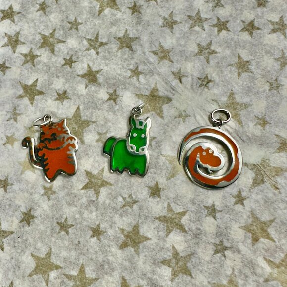 NEW Set of 3 Real Silver and Resin Animal Pendants + One Silver Tone Chain - Picture 6 of 6